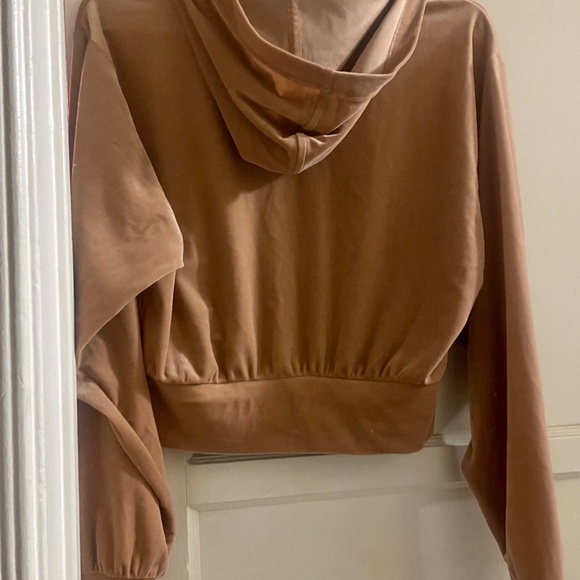 Express Tan Crop Sweatshirt Hoodie - Picture 2 of 2